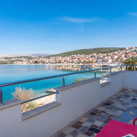 Διαμέρισμα Duga Τρογκίρ