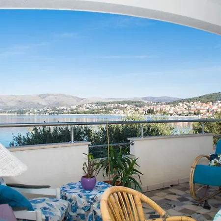 Apartamento Duga Trogir