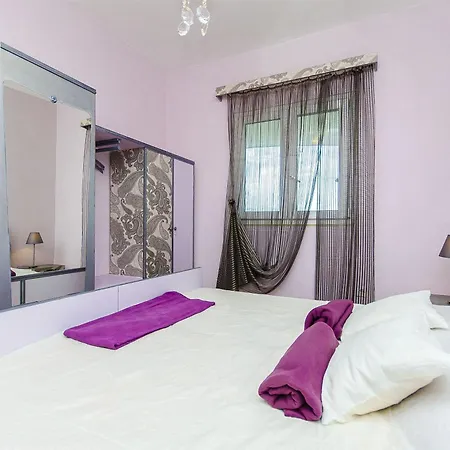 Duga - Beachfront & Seaview * Trogir