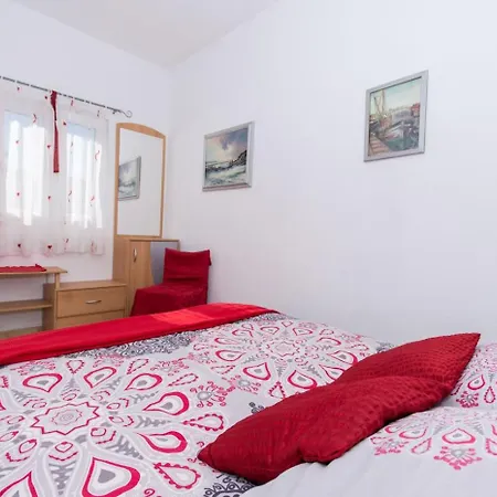 Duga - Beachfront & Seaview