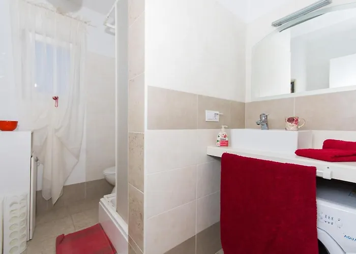 Duga Lägenhet Trogir